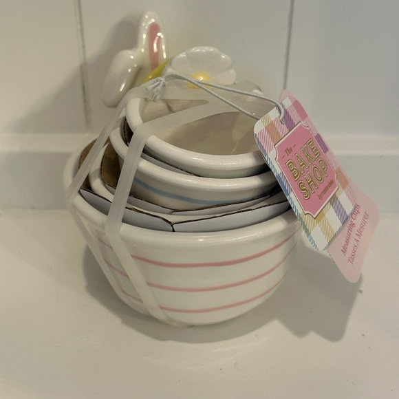 Bake shop Masterclass Easter Measuring Cups Bunny Chicks Flower and Egg - Picture 1 of 7